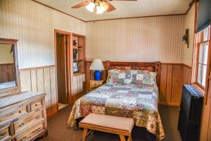 Hillside Lodge Room 3 Hillside Lodge Room 3