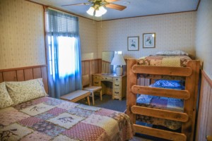 Hillside Lodge Room 4 Hillside Lodge Room 4